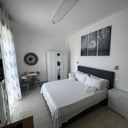 Apartment La Marina Howme *